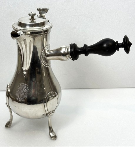silverware & tableware  - A Louis XVI solid silver coffee pot and sugar pot lat
