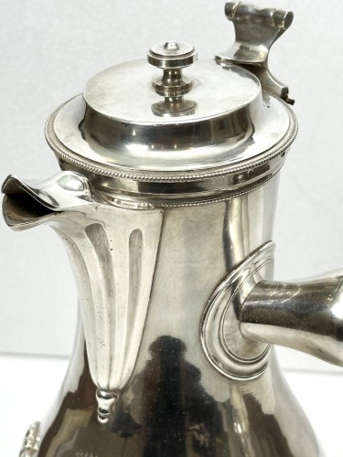 A Louis XVI solid silver coffee pot and sugar pot lat - Louis XVI