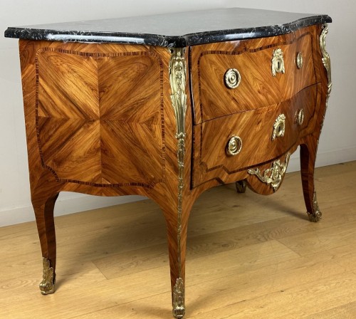 Commode d’époque Louis XV estampillée Antoine-Pierre Jacot vers 1766 -1770. - Sérignan Antiquités