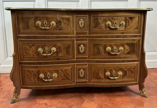 XVIIIe siècle - Commode Mazarine en marqueterie Thomas HACHE