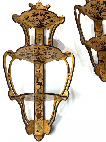 Pair of corner shelves stamped Hache Fils A.Grenoble - Furniture Style Louis XV
