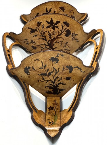Antiquités - Pair of corner shelves stamped Hache Fils A.Grenoble