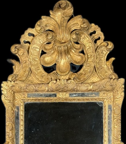 XVIIIe siècle - Miroir à fronton d'époque Louis XIV