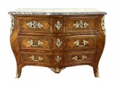 Commode Louis XV début de la période Transition