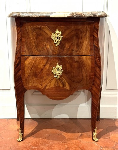 XVIIIe siècle - Petite commode d’époque Louis XV estampillée Popsel