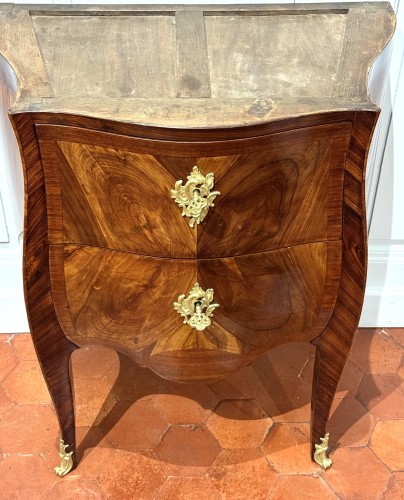 Transition - Petite commode d’époque Louis XV estampillée Popsel