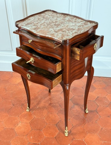 Louis XV - A Louis XV ormolu-mounted satinwood  table stamped Pierre IV Migeon. 