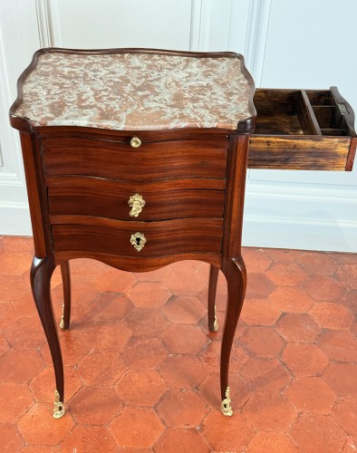 Antiquités - A Louis XV ormolu-mounted satinwood  table stamped Pierre IV Migeon. 