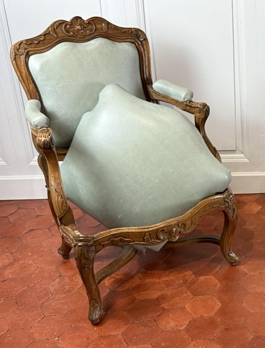 Paire de fauteuils à châssis d’époque Régence vers 1720 - Sérignan Antiquités