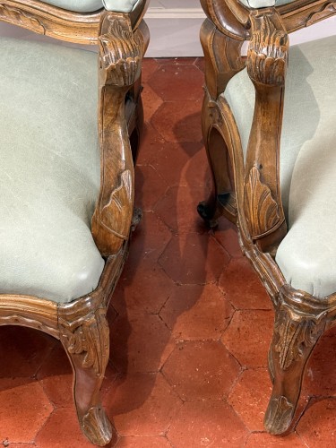 Antiquités - Paire de fauteuils à châssis d’époque Régence vers 1720