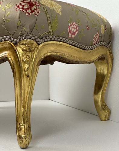 A Louis XV giltwood stool Stamped Tilliard - 
