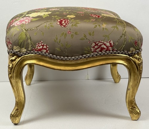 Louis XV - A Louis XV giltwood stool Stamped Tilliard