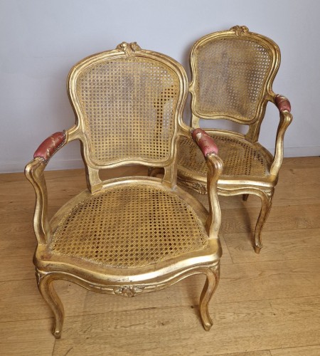 A Louis XV giltwood armchairs attributed François-noël Geny - 