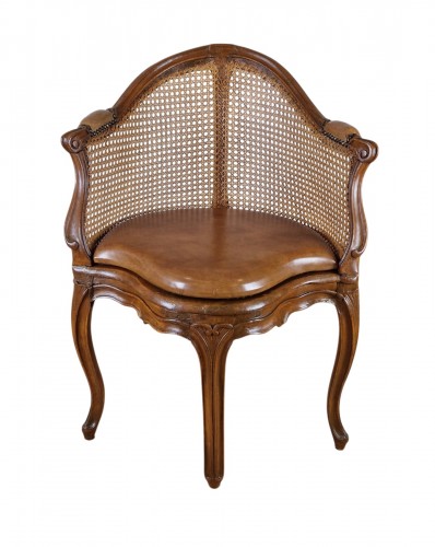 Fauteuil de bureau canné d’époque Louis XV, vers1750