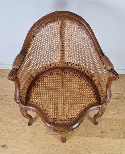 Antiquités - Fauteuil de bureau canné d’époque Louis XV, vers1750