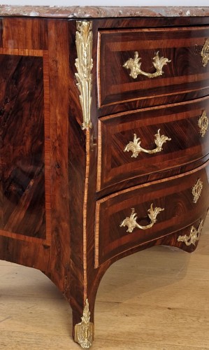 Antiquités - A Louis XV chest of drawers stamped Laurent-charles Birclet 18th-century.