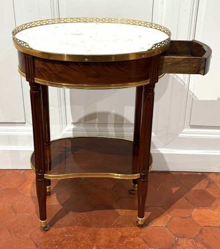 A Louis XVI salon Table Stamped Canabas - Furniture Style Louis XVI