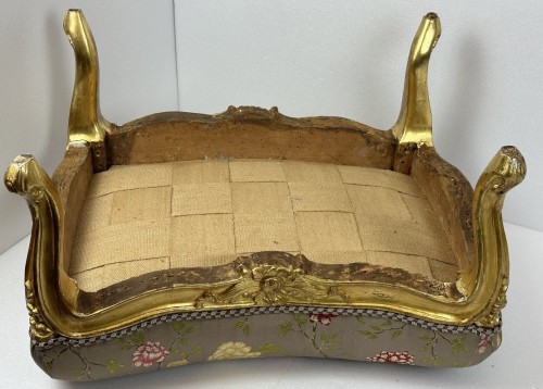Antiquités - Tabouret d’époque Louis XV, estampillé Tilliard