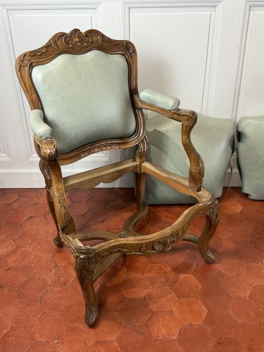 XVIIIe siècle - Paire de fauteuils à châssis d’époque Régence vers 1720