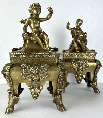 Paire de chenets en bronze doré, fin XVIIe début XVIIIe - Matériaux & Architecture Style Louis XIV