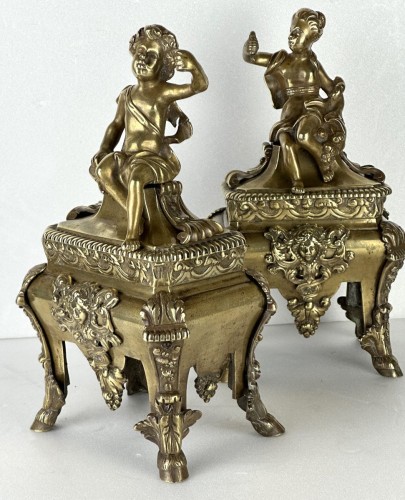 Matériaux & Architecture Cheminées - Paire de chenets en bronze doré, fin XVIIe début XVIIIe