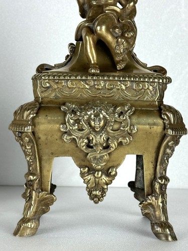 Antiquités - Paire de chenets en bronze doré, fin XVIIe début XVIIIe