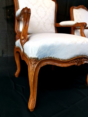 Antiquités - Pair of Louis XV armchairs circa 1750