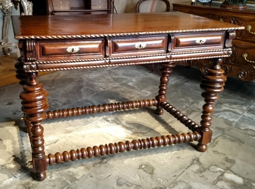 Table d’apparat ibérique d'époque Louis XIV, circa 1680 - Mobilier Style Louis XIV