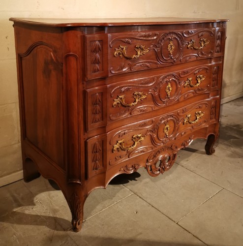 Commode rocaille provençale, Nîmoise d’époque XVIIIe - Mobilier Style Louis XV