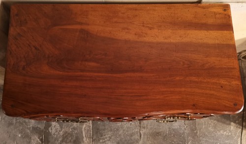 Mobilier Commode - Commode rocaille provençale, nîmoise d’époque Louis XV, vers 1740