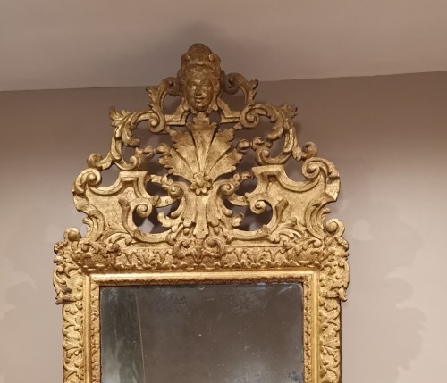 A giltwood Louis XIV period mirror 17th century circa 1680. - Mirrors, Trumeau Style Louis XIV