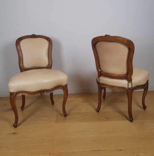 Suite de quatre chaises capitonnées d'époque Louis XV, vers 1750 - Louis XV