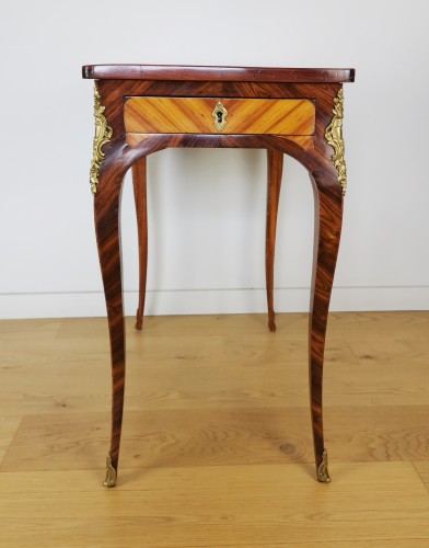 Antiquités - A Louis XV marquetry table, known as &quot;à billets doux&quot; 18th century.