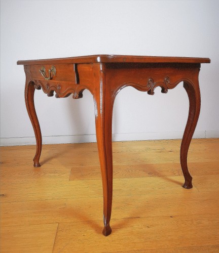 Furniture  - Provençal Writing table or small desk, mid 18th century