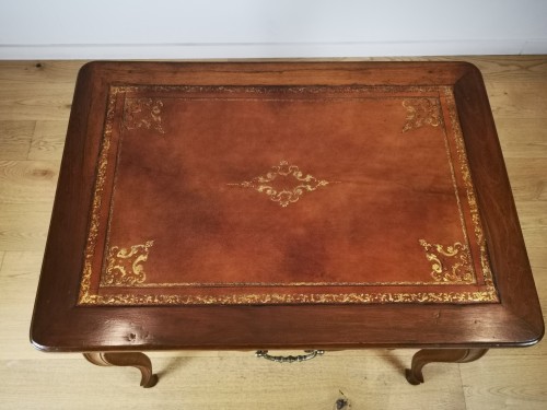 Louis XV - Table à écrire ou petit bureau Provençal, vers 1750