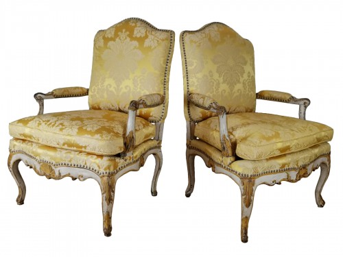 A Regence armchairs from the armchairs from the Comtat Venaissin