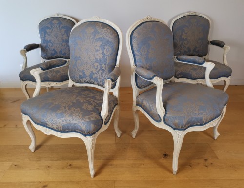 A set of four Louis XV painted armchairs by Louis-Michel Lefèvre 18th cent. - 