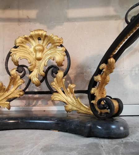 Antiquités - A Comtat Venaissin ironwork console, early 18th century.
