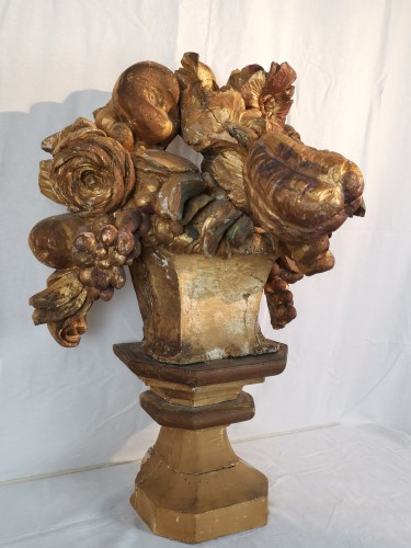 Decorative Objects  - A Louis XIV, Giltwood Baroque group of flowers and fruits