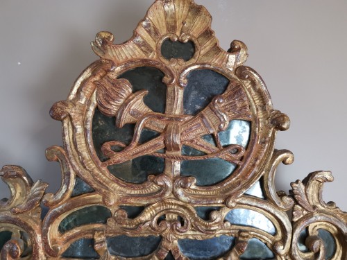 A Louis XV mirror, with attributes of the goddess Artemis - Mirrors, Trumeau Style Louis XV