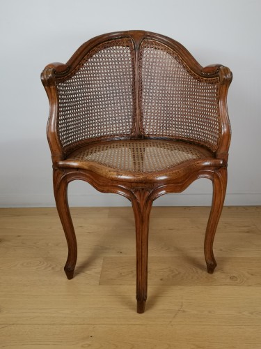 XVIIIe siècle - Fauteuil de bureau canné d’époque Louis XV, par Jacques-Pierre Letellier vers 1750