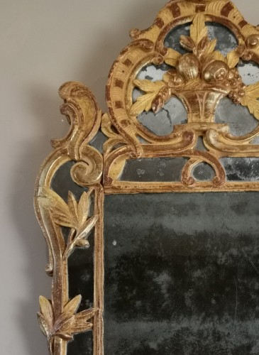 A Louis XV Giltwood provencal Mirror - 