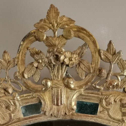 A giltwood Louis XIV Mirror Circa 1660-1699  - Louis XIV