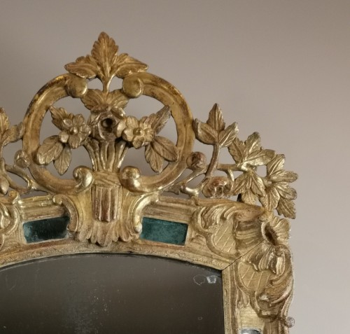 Louis XIV - A giltwood Louis XIV Mirror Circa 1660-1699 