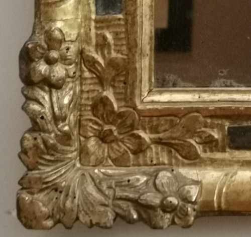 Antiquités - A giltwood Louis XIV Mirror Circa 1660-1699