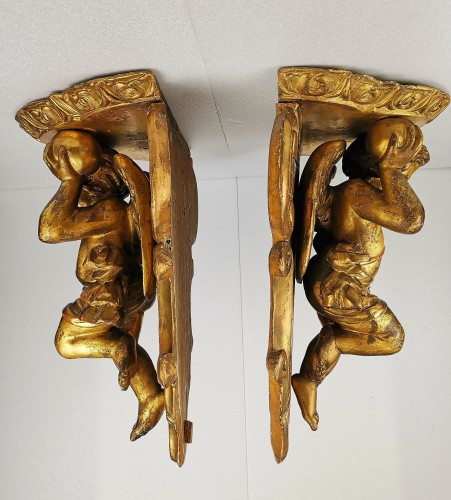 Antiquités - Pair of wall brackets Comtadine of Mid 18th Century