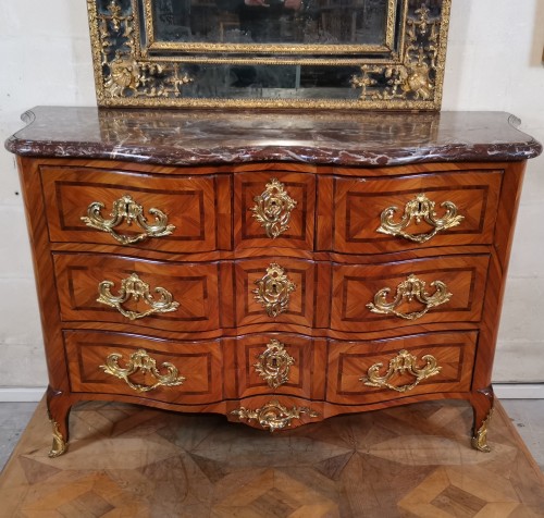 Importante commode à la Régence des prémices du règne de Louis XV, vers 1730 - Mobilier Style Louis XV