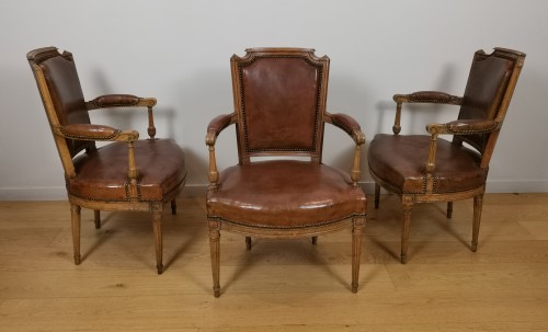 Sièges Fauteuil & Bergère - Suite de trois fauteuils d'époque Louis XVI, vers 1785 - 1788