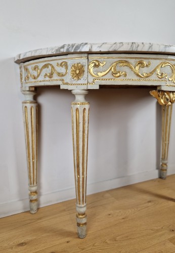 Console demi-lune à quatre pieds d’époque Louis XVI, Vers 1780 - Sérignan Antiquités