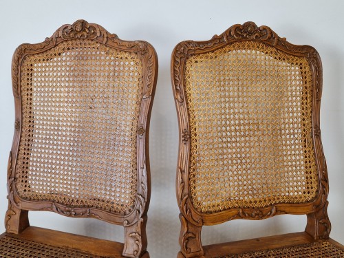 Antiquités - Suite de quatre chaises d’époque Louis XV, vers 1740.